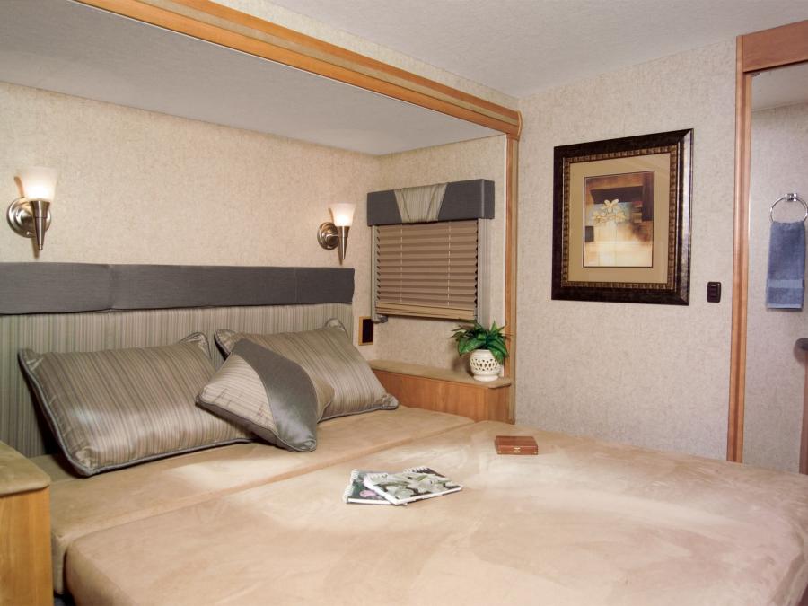 Интерьер Itasca Cambria 2008 года  (фото 3 из 5)